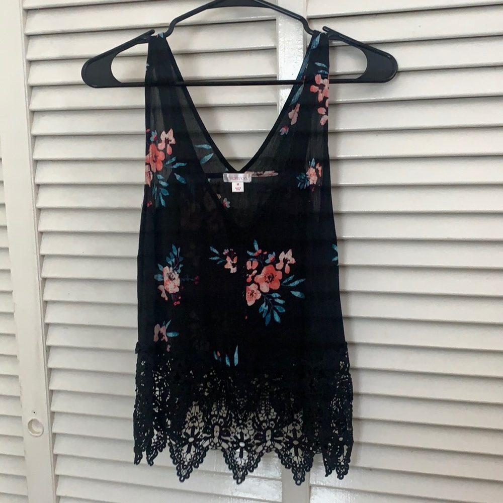 Xhilaration floral lace tank top